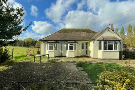 4 bedroom detached bungalow for sale