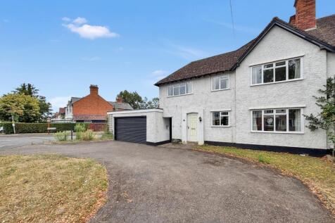 4 bedroom semi-detached house for sale