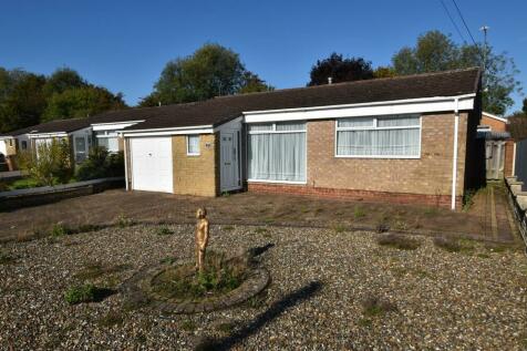 2 bedroom detached bungalow for sale