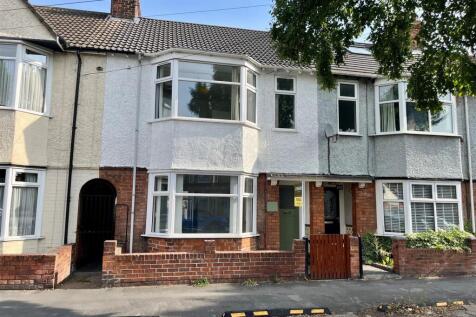 Goddard Avenue, Hull 3 bed terraced house for sale