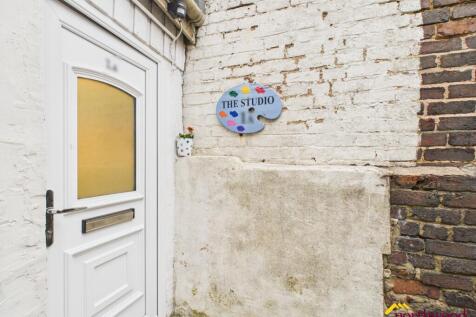 1 bedroom flat for sale