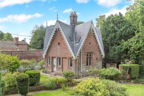 Forest Road, Tarporley, Cheshire, CW6 2 bed detached house for sale