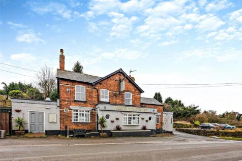 Kingsley Road, Frodsham, Cheshire, WA6 Detached house for sale