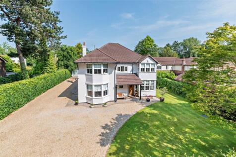 Briardale Road, Willaston, Cheshire... 4 bed detached house for sale