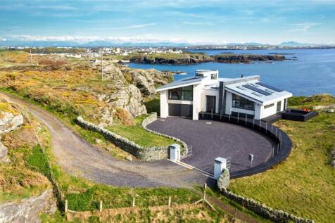 Lon Isallt, Trearddur Bay, Holyhead... 5 bed detached house for sale