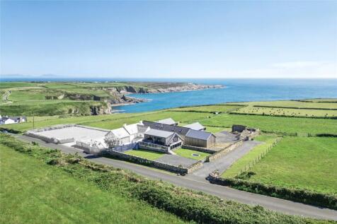 South Stack, Holyhead, Anglesey, LL65 7 bed detached house for sale