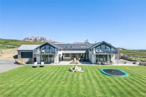 South Stack, Holyhead, Anglesey, LL65 5 bed detached house for sale
