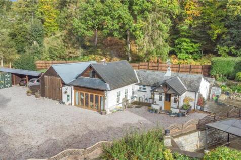 Llanfor, Bala, Gwynedd, LL23 3 bed detached house for sale