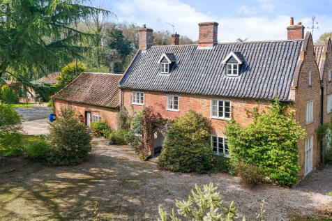 5 bedroom farm house for sale