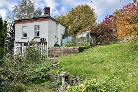 Floodgates, Kington 3 bed cottage for sale