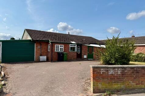 Walkers Green, Marden, Hereford, HR1 3 bed detached bungalow for sale
