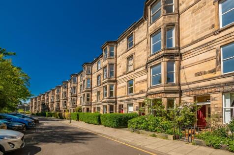 25 (2F2) Gillespie Crescent... 4 bed flat for sale