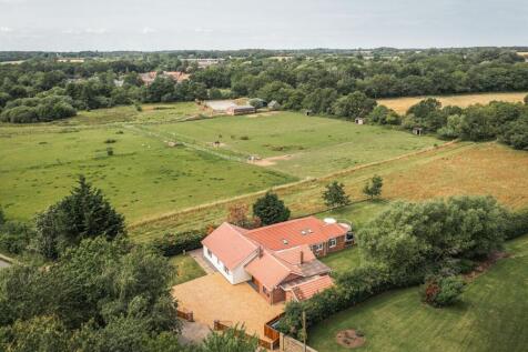 Gressenhall 5 bed detached bungalow for sale