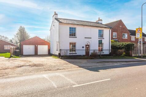 158 Norwich Road, Dereham, NR20 4 bed detached house for sale