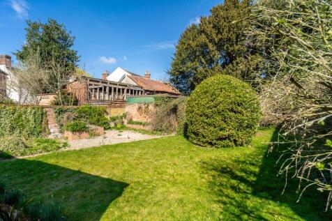 Hingham 5 bed townhouse for sale