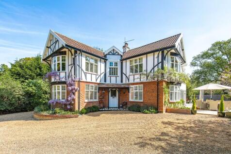 A Unique, Fully Refurbished Home with... 4 bed house for sale