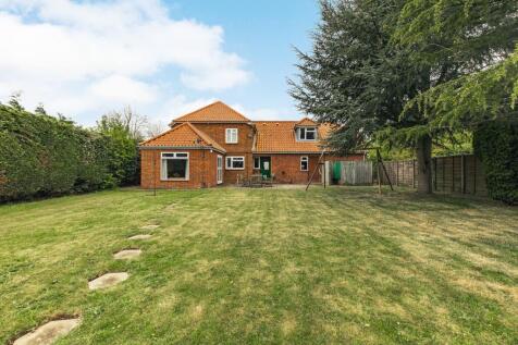 Beeston 6 bed detached house for sale