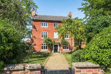 25 Station Street, Swaffham, PE37 5 bed detached house for sale