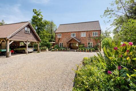 Dereham 5 bed detached house for sale