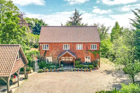 Dereham 5 bed detached house for sale