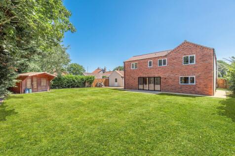 Chain Free in Shipdham 5 bed detached house for sale