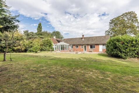 Chain Free in Etling Green 3 bed detached bungalow for sale