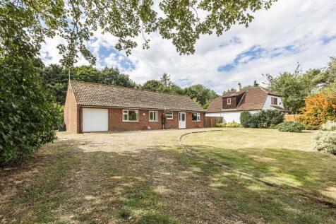 Etling Green 3 bed detached bungalow for sale