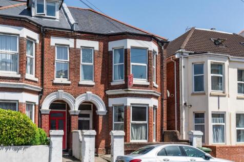 5 bedroom semi-detached house for sale
