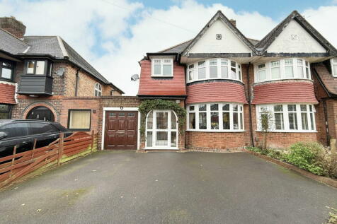 3 bedroom semi-detached house for sale