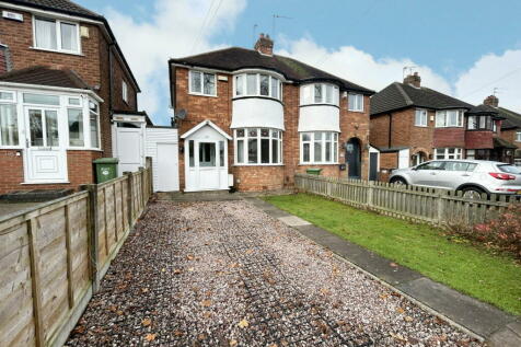 3 bedroom semi-detached house for sale