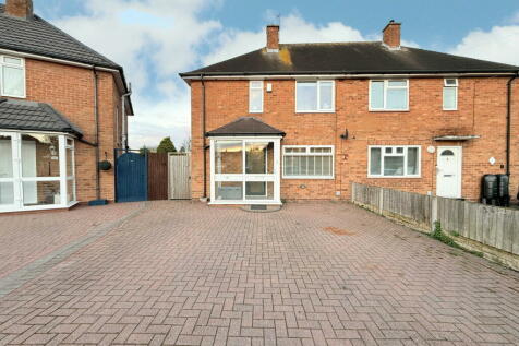 3 bedroom semi-detached house for sale