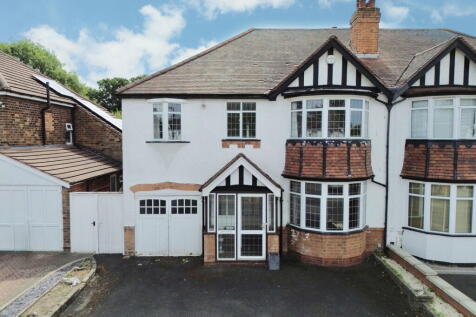 4 bedroom semi-detached house for sale