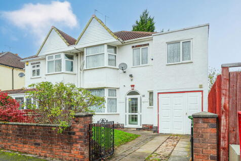 4 bedroom semi-detached house for sale