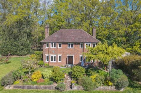 Common, Potten End, Berkkhamtsed 3 bed detached house for sale