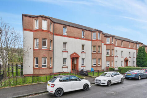 2 bedroom ground floor flat for sale