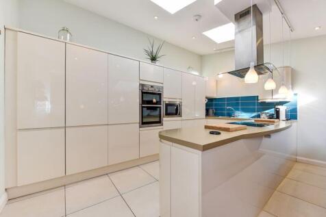1 bedroom semi-detached bungalow for sale