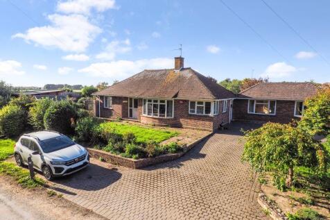 4 bedroom detached bungalow for sale