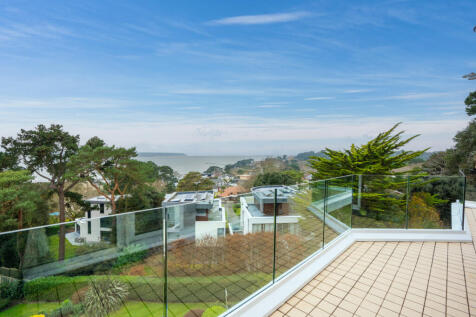Nairn Road, Canford Cliffs, Poole... 3 bed penthouse for sale