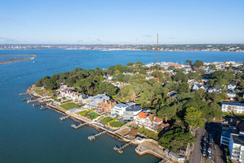 Brownsea Road, Sandbanks, Poole, BH13 3 bed apartment for sale