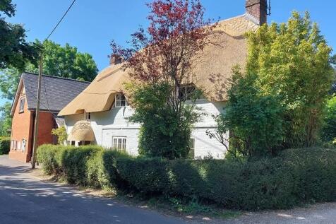Rockbourne, Fordingbridge, Hampshire... 4 bed detached house for sale