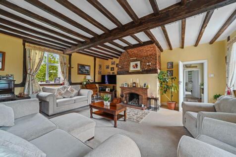 Shelland, Suffolk IP14 6 bed detached house for sale
