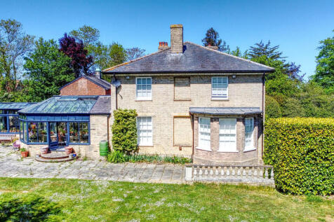 Church Road, Stowmarket IP14 5 bed detached house for sale