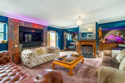 The Cedars, Ipswich IP8 4 bed detached house for sale