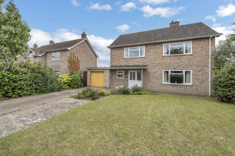 Briar Hill, Bury St. Edmunds IP30 4 bed detached house for sale