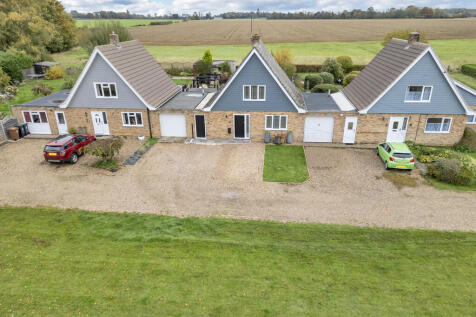 Lime Tree Close, Bury St Edmunds IP30 2 bed link detached house for sale