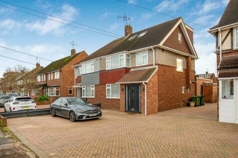 4 bedroom semi-detached house for sale