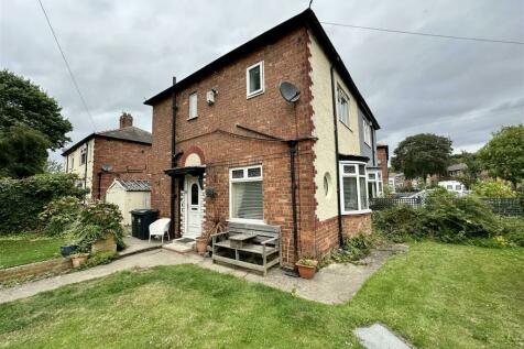 2 bedroom semi-detached house for sale