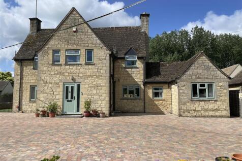 Rissington Road, Bourton On The Water 3 bed detached house for sale
