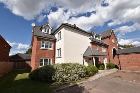 2 bedroom ground floor flat for sale