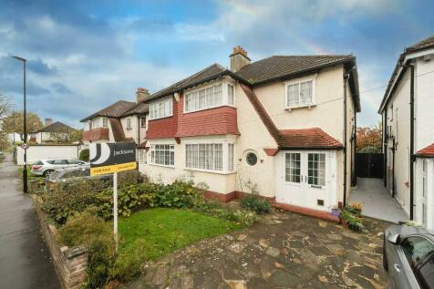 4 bedroom semi-detached house for sale